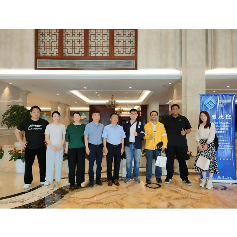 New customers Customers visit the company